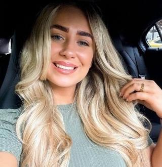 How to Achieve a Bouncy Blowout at Home