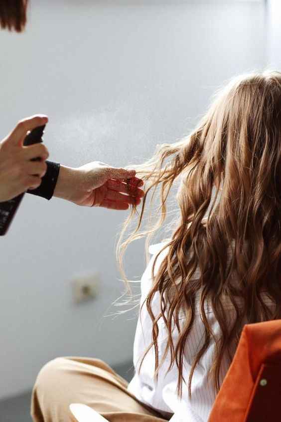 how to use spray hair colour