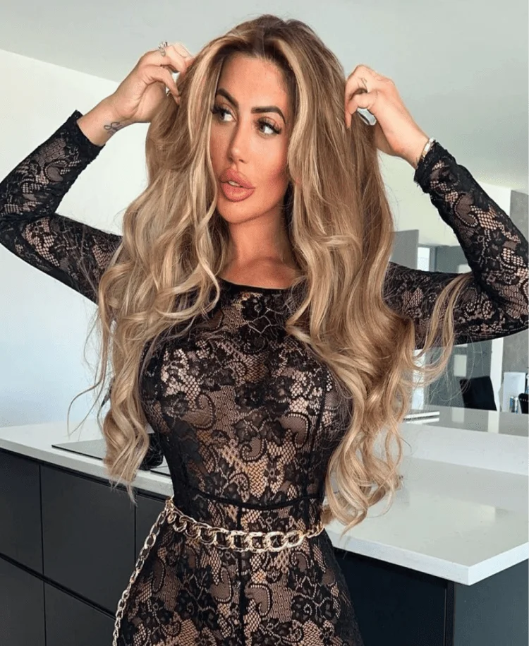 @chloegshore